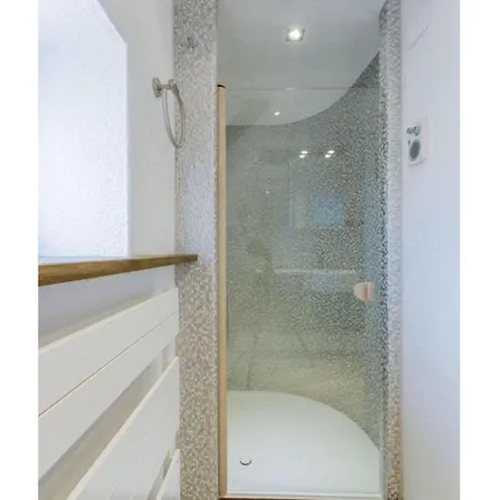 Pond View Comfortable Vacation