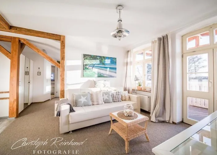 Pond View Comfortable Vacation 公寓