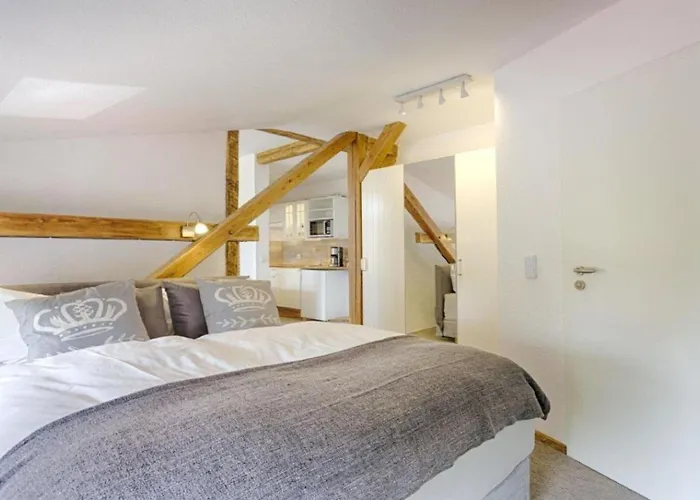 Pond View Comfortable Vacation *